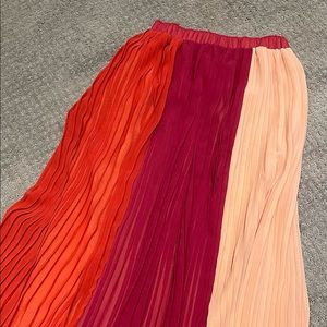 Ombré pleated skirt